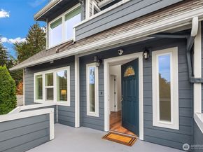 18811 SE 42nd Street, Issaquah WA 98027