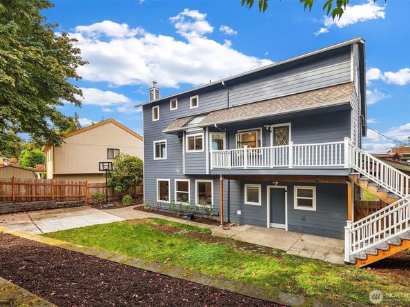 18811 SE 42nd Street, Issaquah WA 98027