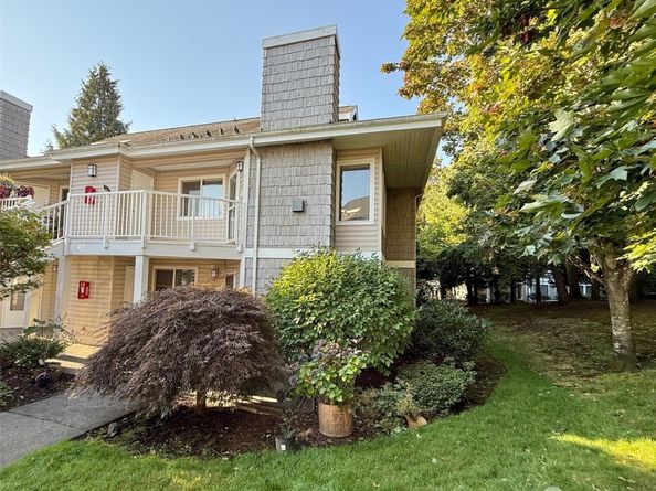 11130 SE 208th Street A204, Kent WA 98031