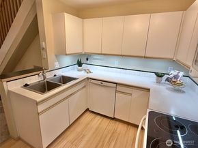 11130 SE 208th Street A204, Kent WA 98031