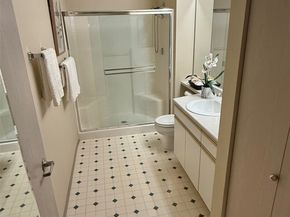 11130 SE 208th Street A204, Kent WA 98031