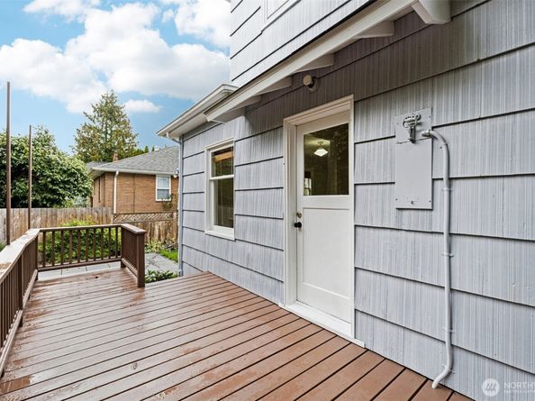 2412 NW 73rd Street, Seattle WA 98117