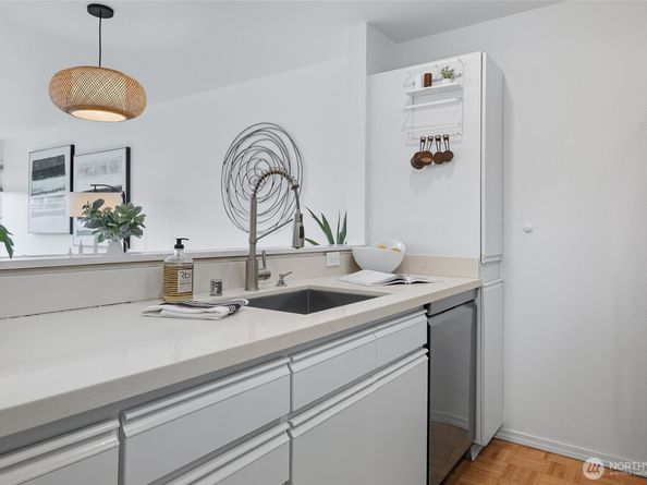 2642 NW 59th Street 301, Seattle WA 98107