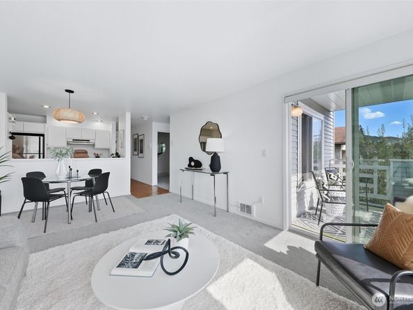 2642 NW 59th Street 301, Seattle WA 98107