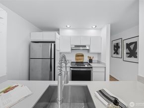 2642 NW 59th Street 301, Seattle WA 98107