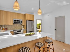 5638 49th Avenue SW, Seattle WA 98136