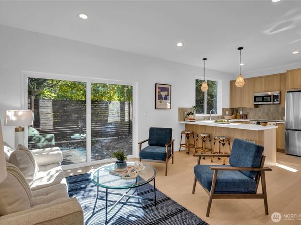 5638 49th Avenue SW, Seattle WA 98136