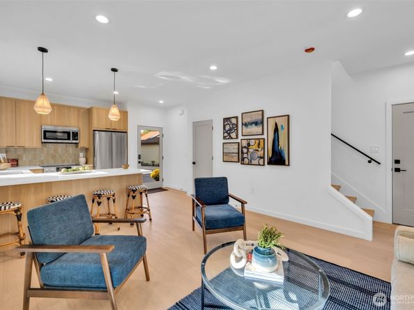5638 49th Avenue SW, Seattle WA 98136