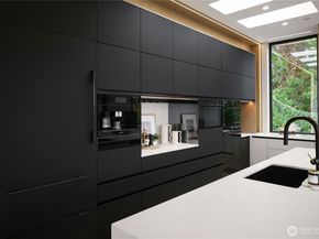 8933 NE 117th Place, Kirkland WA 98034