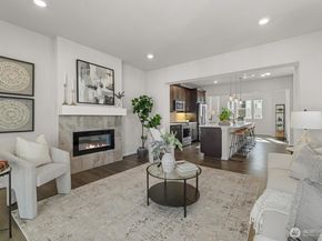 19345 NE 69th Circle 106, Redmond WA 98052
