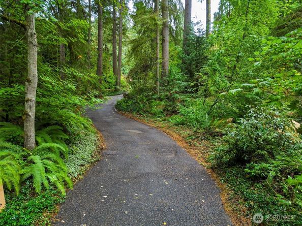 17525 164th Avenue NE, Woodinville WA 98072
