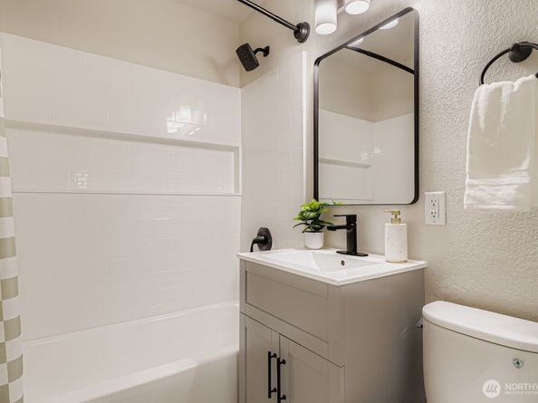 2408 6th Street, Everett WA 98201