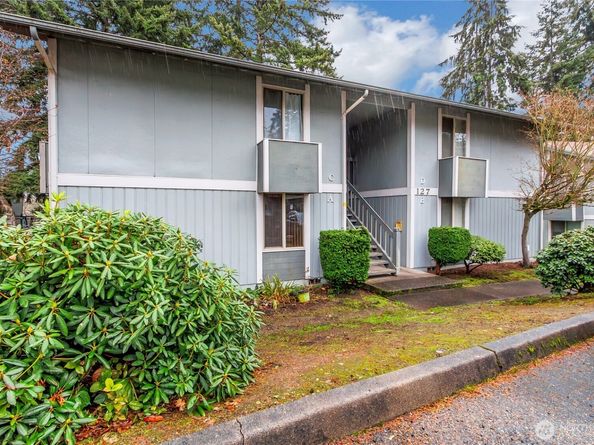 127 S 340th Street A, Federal Way WA 98003