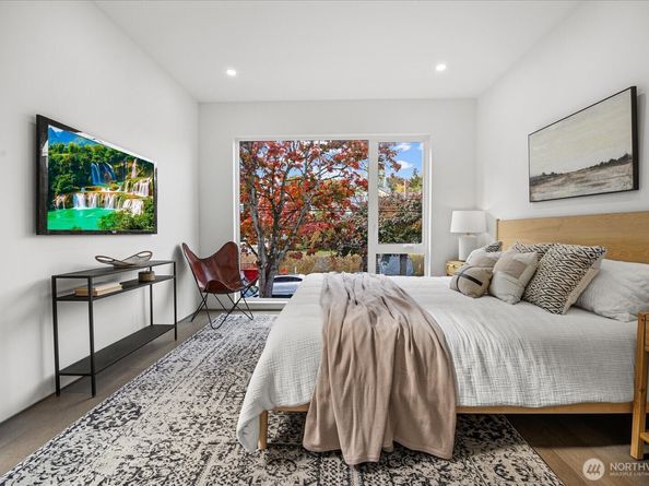 1114 26th Avenue A, Seattle WA 98122