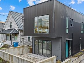 1114 26th Avenue A, Seattle WA 98122