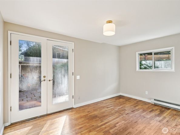 1005 NE 170th Street, Shoreline WA 98155