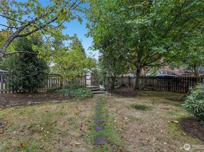 1005 NE 170th Street, Shoreline WA 98155