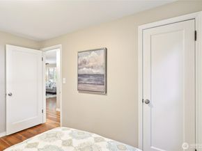 1005 NE 170th Street, Shoreline WA 98155