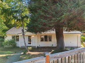 1005 NE 170th Street, Shoreline WA 98155