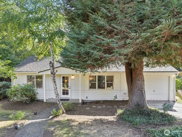 1005 NE 170th Street, Shoreline WA 98155