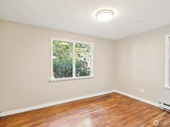 1005 NE 170th Street, Shoreline WA 98155