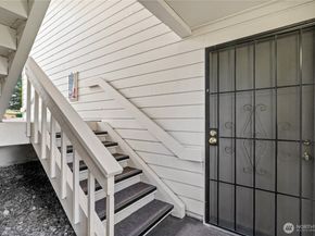 1321 S puget Drive E15, Renton WA 98055