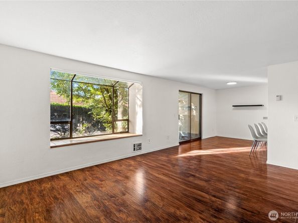 1321 S puget Drive E15, Renton WA 98055