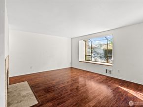 1321 S puget Drive E15, Renton WA 98055