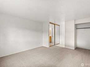 1321 S puget Drive E15, Renton WA 98055