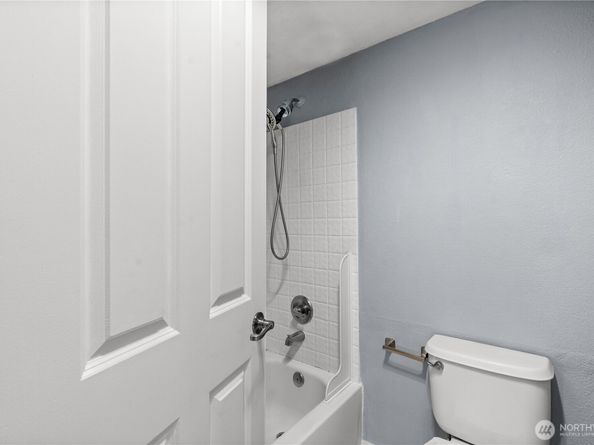 1321 S puget Drive E15, Renton WA 98055