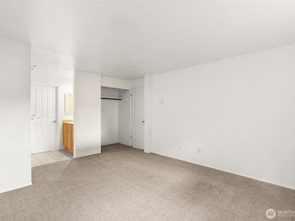 1321 S puget Drive E15, Renton WA 98055