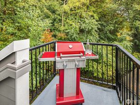 12023 NE 204th Place E303, Bothell WA 98011