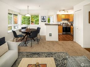 12023 NE 204th Place E303, Bothell WA 98011