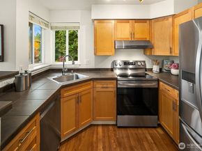 12023 NE 204th Place E303, Bothell WA 98011