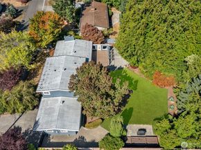 18704 58th Avenue NE, Kenmore WA 98028