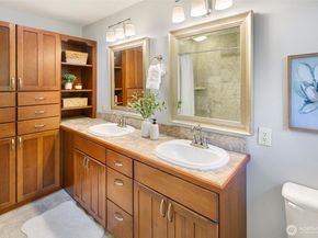 18704 58th Avenue NE, Kenmore WA 98028