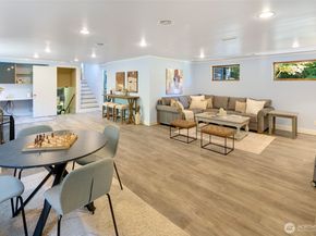 18704 58th Avenue NE, Kenmore WA 98028