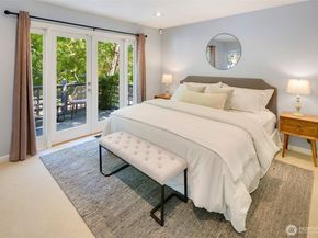 18704 58th Avenue NE, Kenmore WA 98028