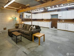 18704 58th Avenue NE, Kenmore WA 98028