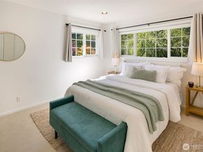 18704 58th Avenue NE, Kenmore WA 98028