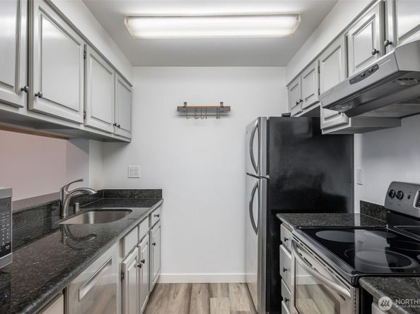 2419 E Madison Street 2461, Seattle WA 98112