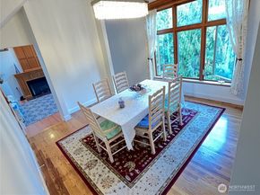 4518 91st Avenue SE, Mercer Island WA 98040