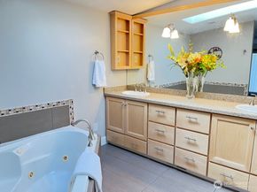 4518 91st Avenue SE, Mercer Island WA 98040