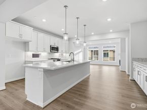 13210 NE 127th Way D, Kirkland WA 98034