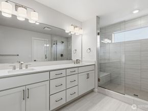 13210 NE 127th Way D, Kirkland WA 98034