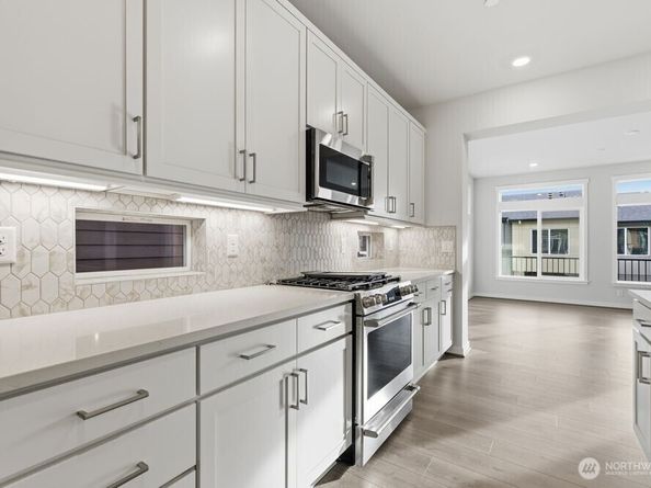 13210 NE 127th Way D, Kirkland WA 98034