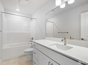 13210 NE 127th Way D, Kirkland WA 98034