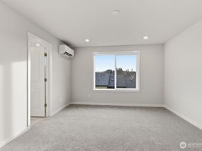 13210 NE 127th Way D, Kirkland WA 98034