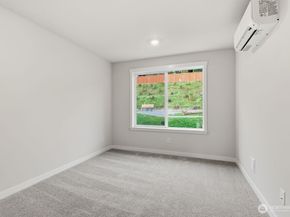 13210 NE 127th Way D, Kirkland WA 98034