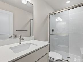 13210 NE 127th Way D, Kirkland WA 98034